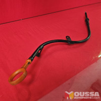 Oil dip stick gauge with guide