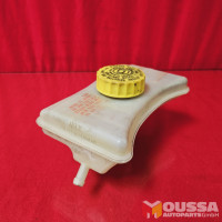 Brake fluid reservoir