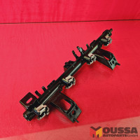 Injection strip injector valve