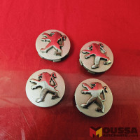 Center wheel hub cap emblem