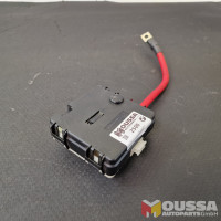 Positiv base B+ , Covering fuse box
