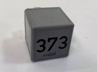 Brake servo contact relay