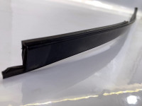 A-pillar water deflector strip