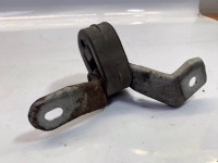 Exhaust clamp bracket