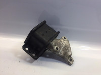 Engine mount with support bracket