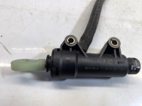 Clutch slave cylinder