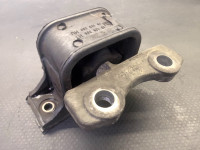 Engine mounting vorne rechts