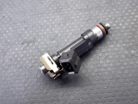 Benzine injector valve