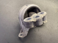 Engine mount block rechts