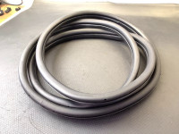 Door weatherstrip seal