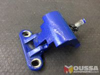 Lid hinge trunk boot
