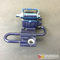 Door hinge