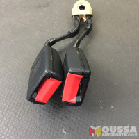 Seat belt buckle 