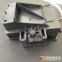 Battery holder battery box