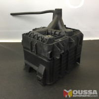 Battery box cover holder