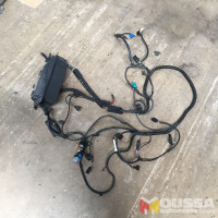 Fuse box cover harness wire