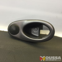 Door opener handle speaker trim