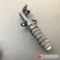 Master clutch cylinder