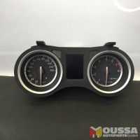 Speedometer instrument cluster